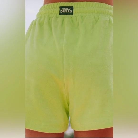 NWOT Daily Drills Zilker Terry Sweat Shorts Neon Green Women’s Size Medium/Large - Picture 3 of 6